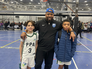 Coach Mega Milton action photo