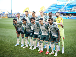 Andrew Gage G. action photo