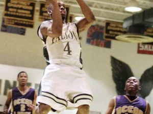 Travis Meyers action photo