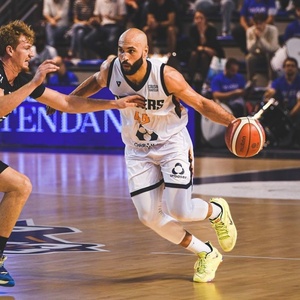 Marcus R., Stilwell, KS Basketball Coach