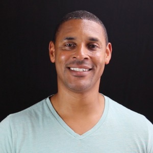 Ajene-bomani Robertson, Manhattan Beach, CA Basketball Coach
