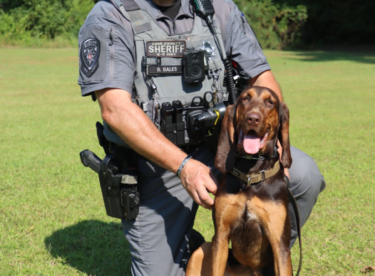 Sheriff Deputy Barry Bales with new k-9 Liberty