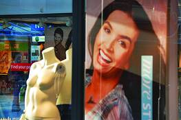 Shopping by JHA Wiefferink