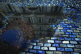 Palacio Del Té by Eduardo Bermudez