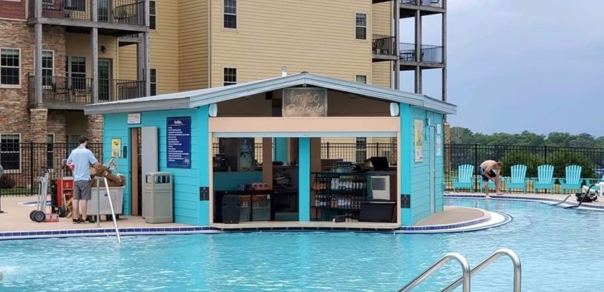 Swim up bar
