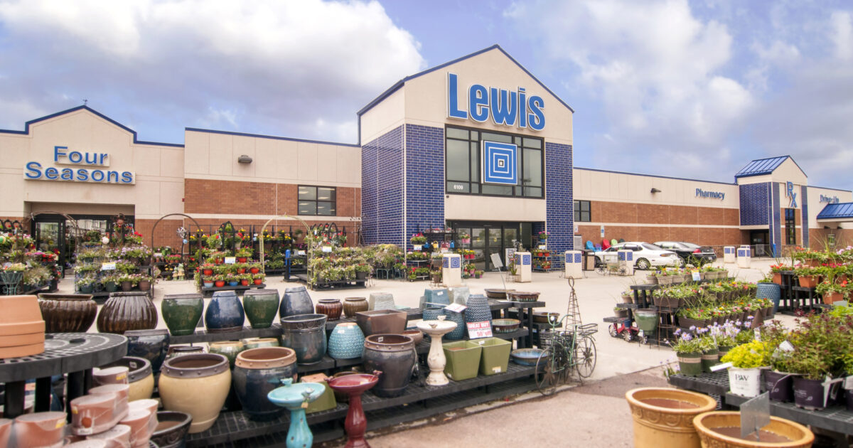 Lewis 69th & Louise, Sioux Falls Lewis