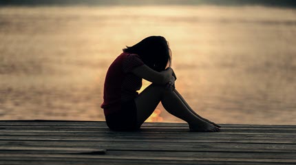 How to Stay Resilient When Rejection From Friends, Family, or Relationships Is Hurting Your Self-Esteem
