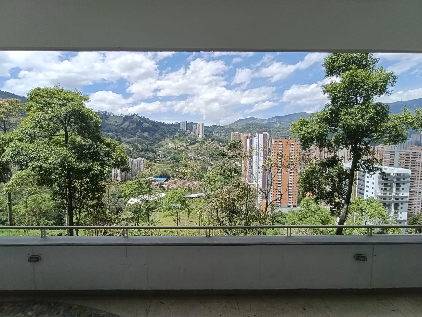 Apartaestudio en arriendo en Vereda Las Lomitas, Sabaneta en Vereda Las Lomitas