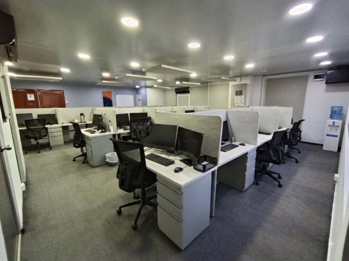 Oficina en arriendo en AGUACATALA, 112 m²