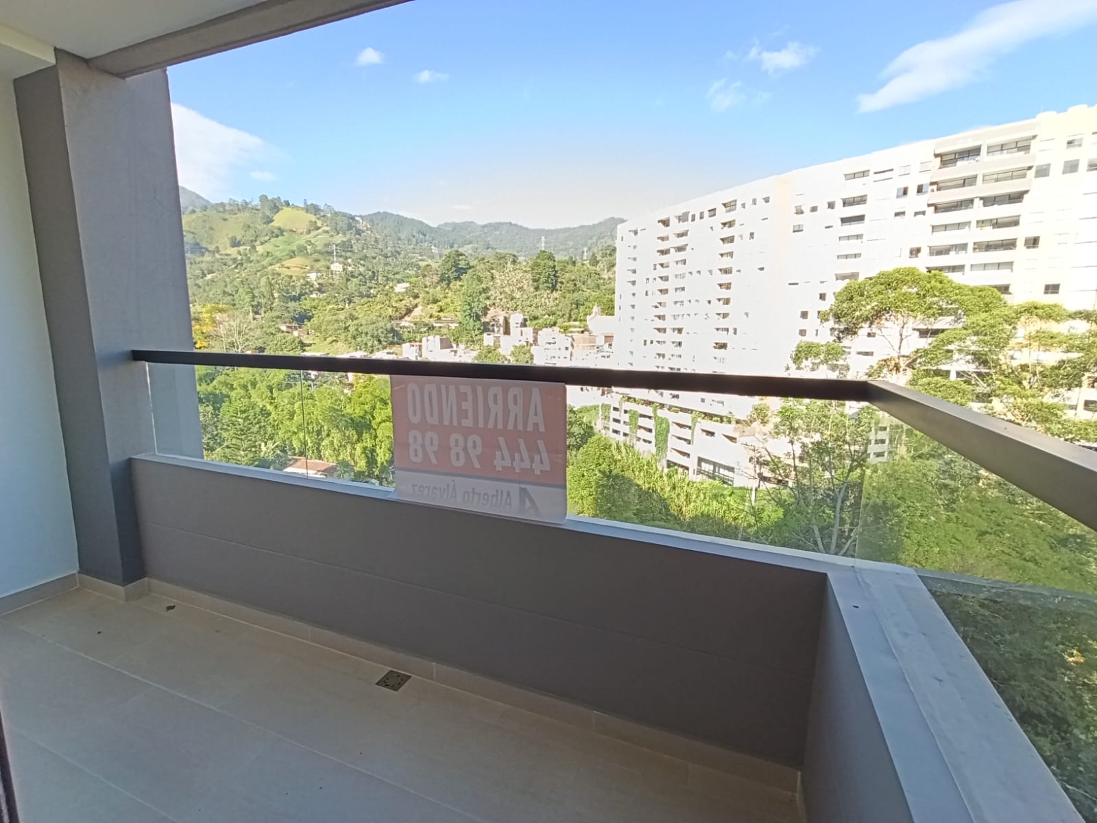 Apartamento en arriendo en CAMINO VERDE, 80 m², 2 alcobas
