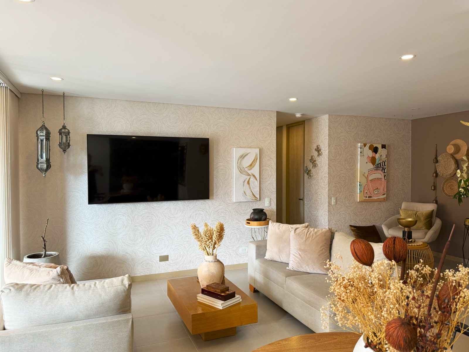 Apartamento en arriendo en LOMA DE LAS BRUJAS, 147 m², 3 alcobas