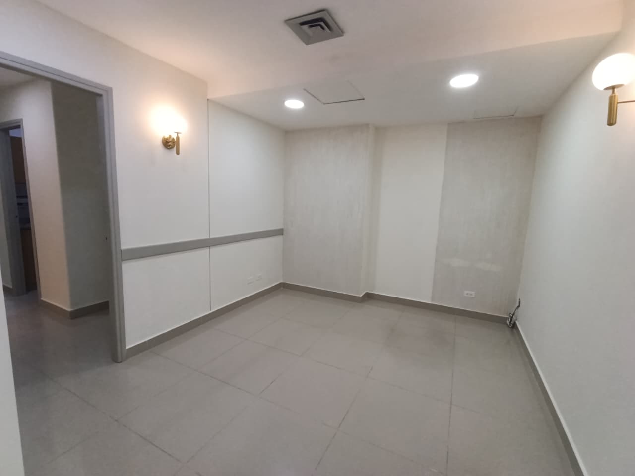 Oficina en arriendo en MILLA DE ORO, 88 m²