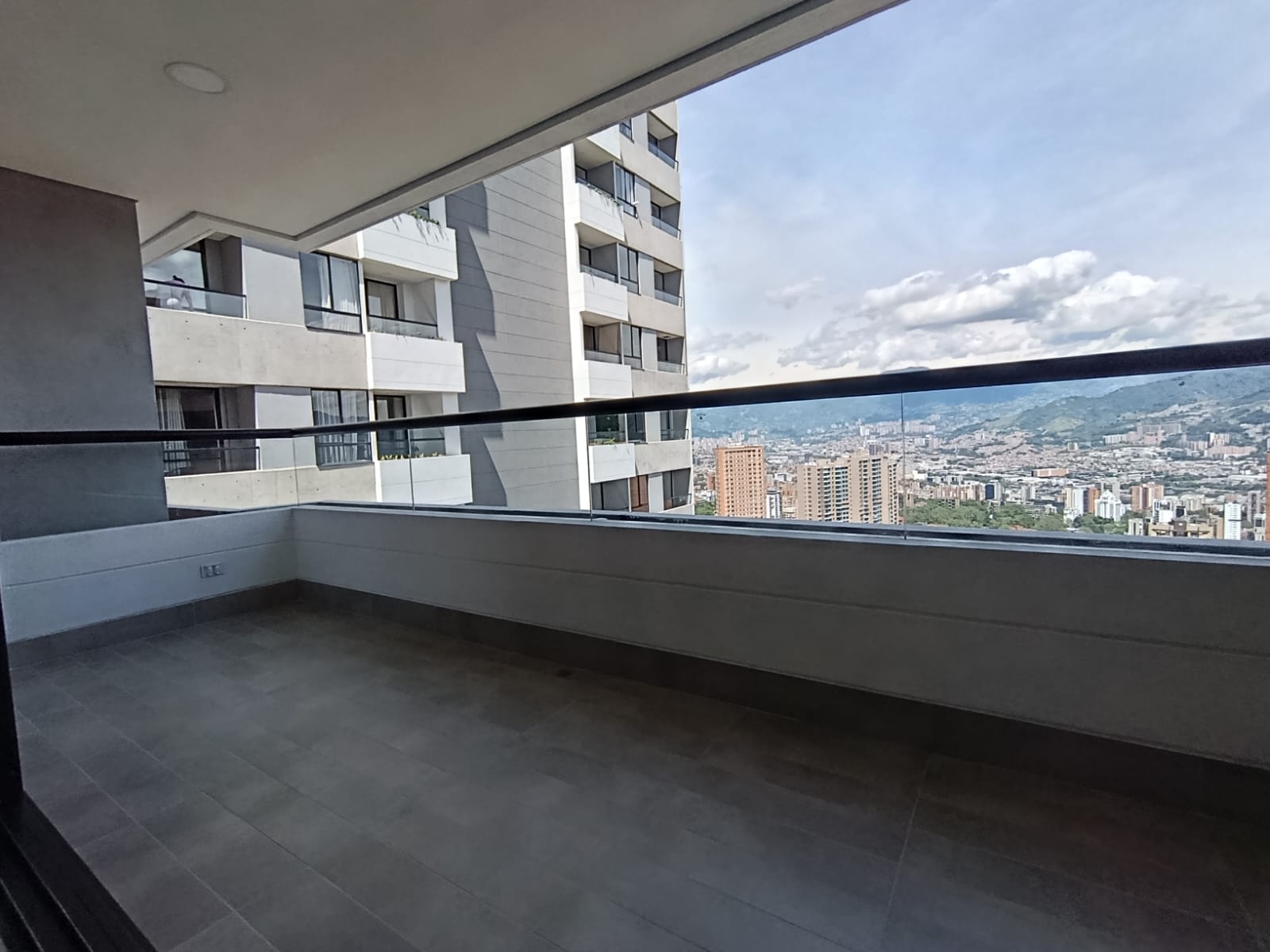 Apartaestudio en arriendo en LOS BALSOS, 67 m², 1 alcoba