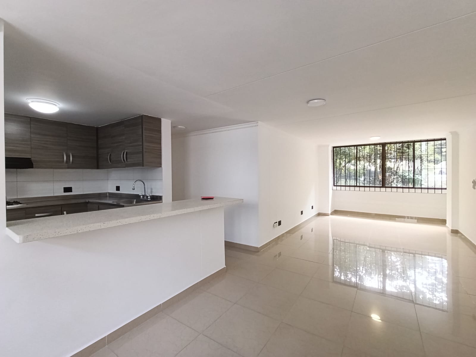 Apartamento en arriendo en LAS LOMAS, 110 m², 3 alcobas