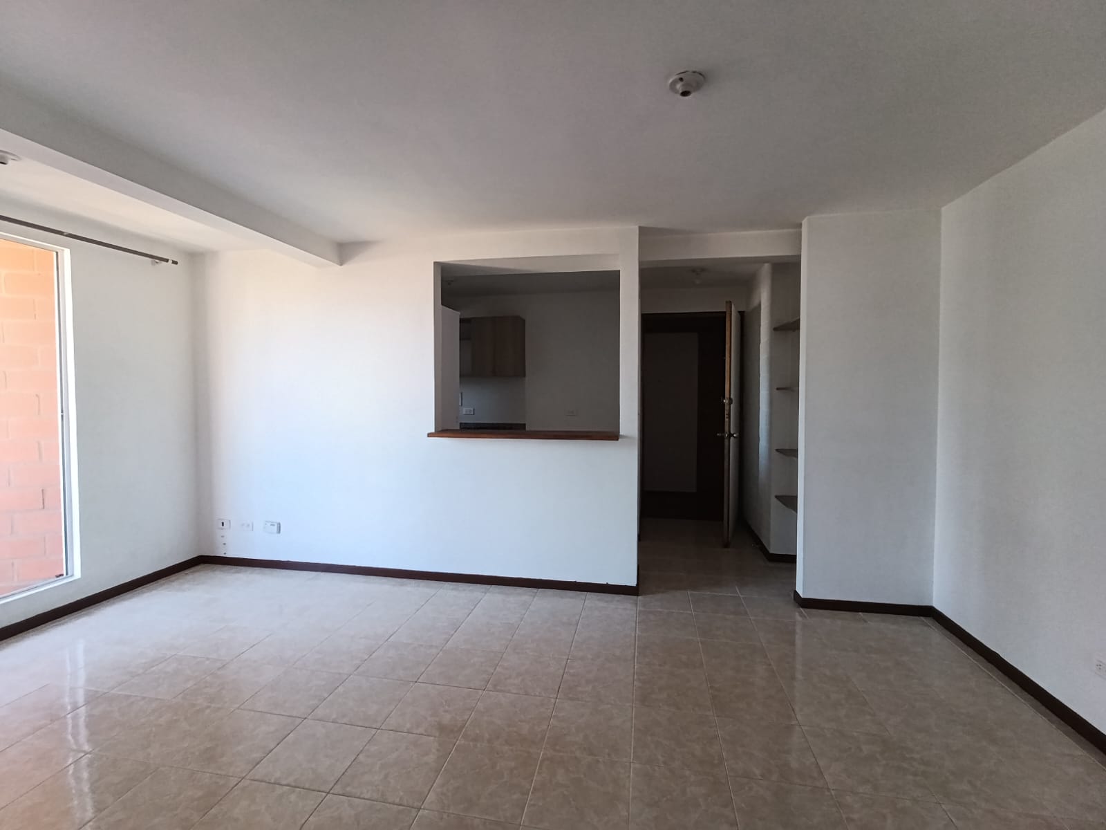 Apartamento en arriendo en LAS CASITAS ENVIGADO, 65 m², 3 alcobas