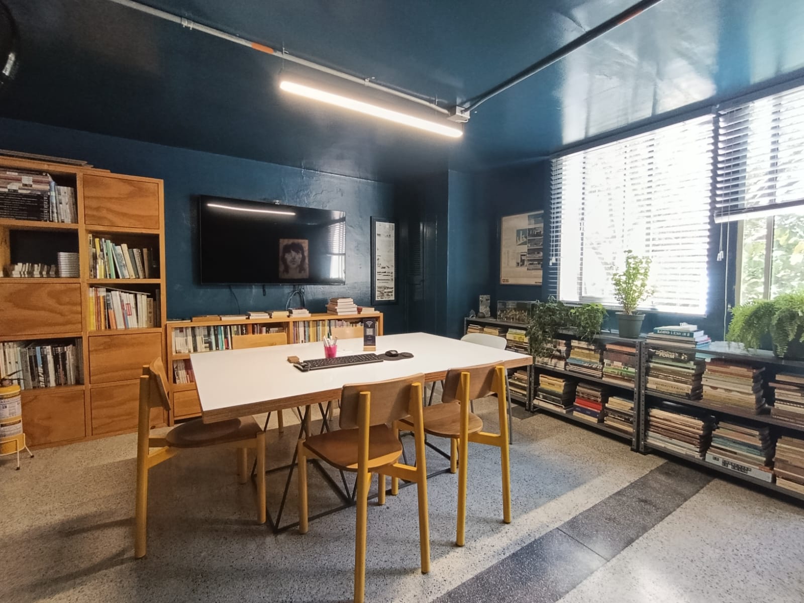 Oficina en arriendo en MANILA, 127 m²