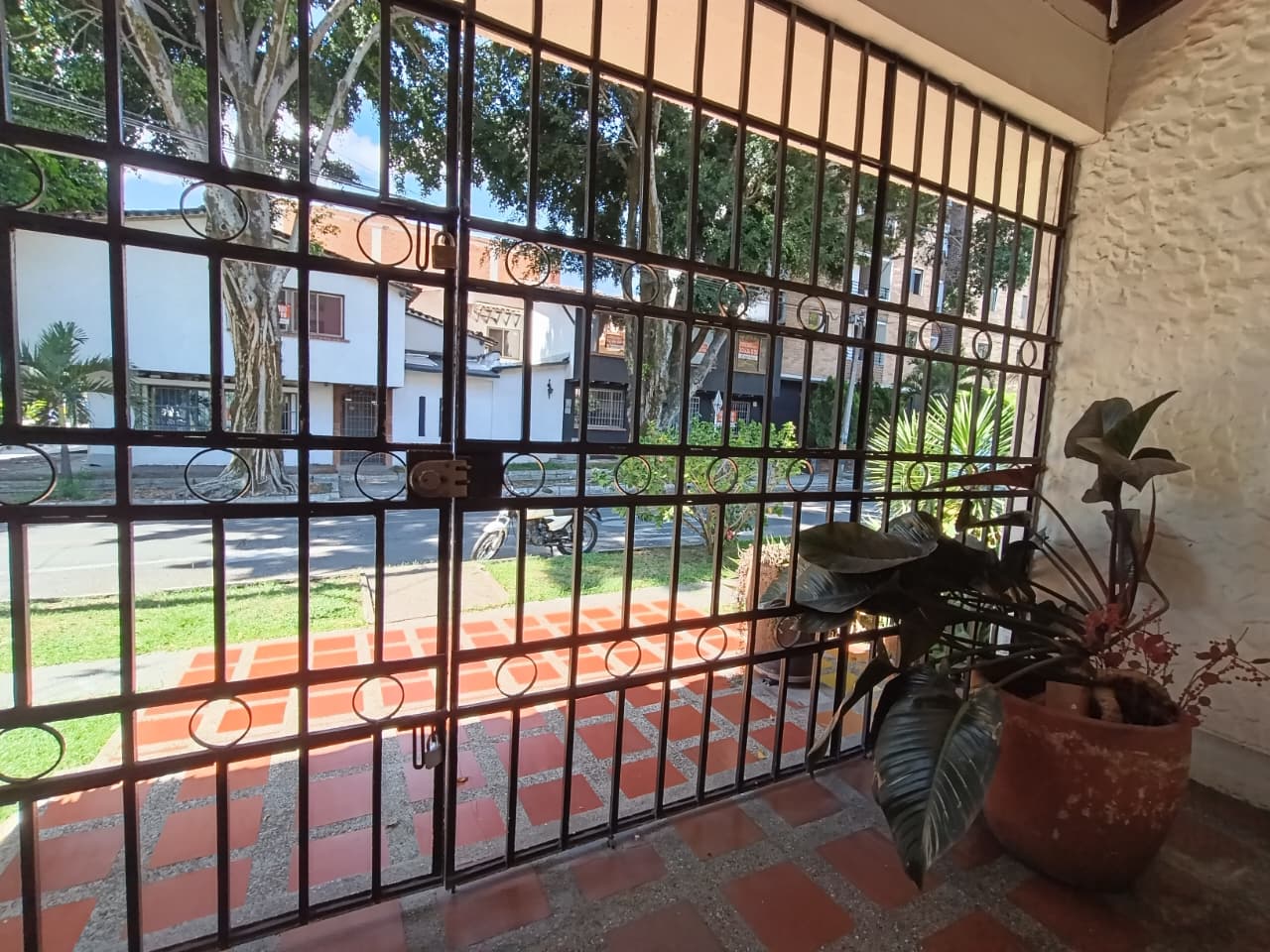 Casa Comercial en arriendo en ROSALES, 330 m², 3 alcobas