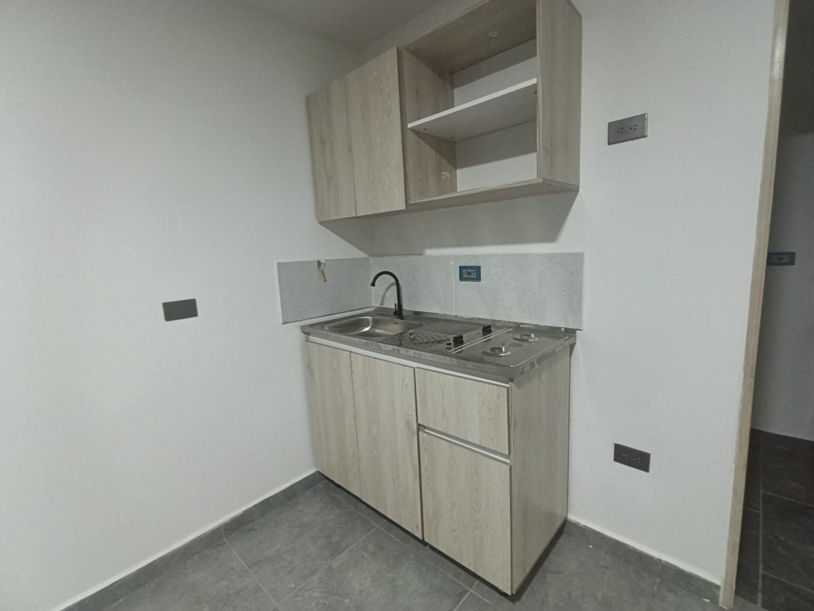 Apartaestudio en arriendo en El Dorado Envigado, Envigado en El Dorado Envigado