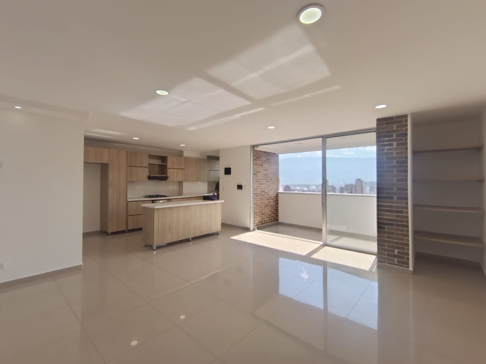 Aparta Suite en arriendo en LA CASTELLANA, 117 m², 3 alcobas