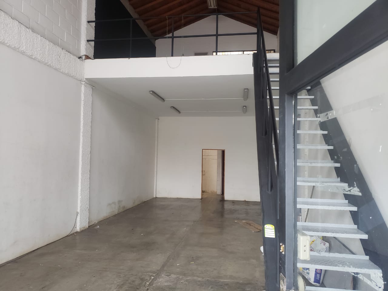 Local en arriendo en MANILA, 88 m²