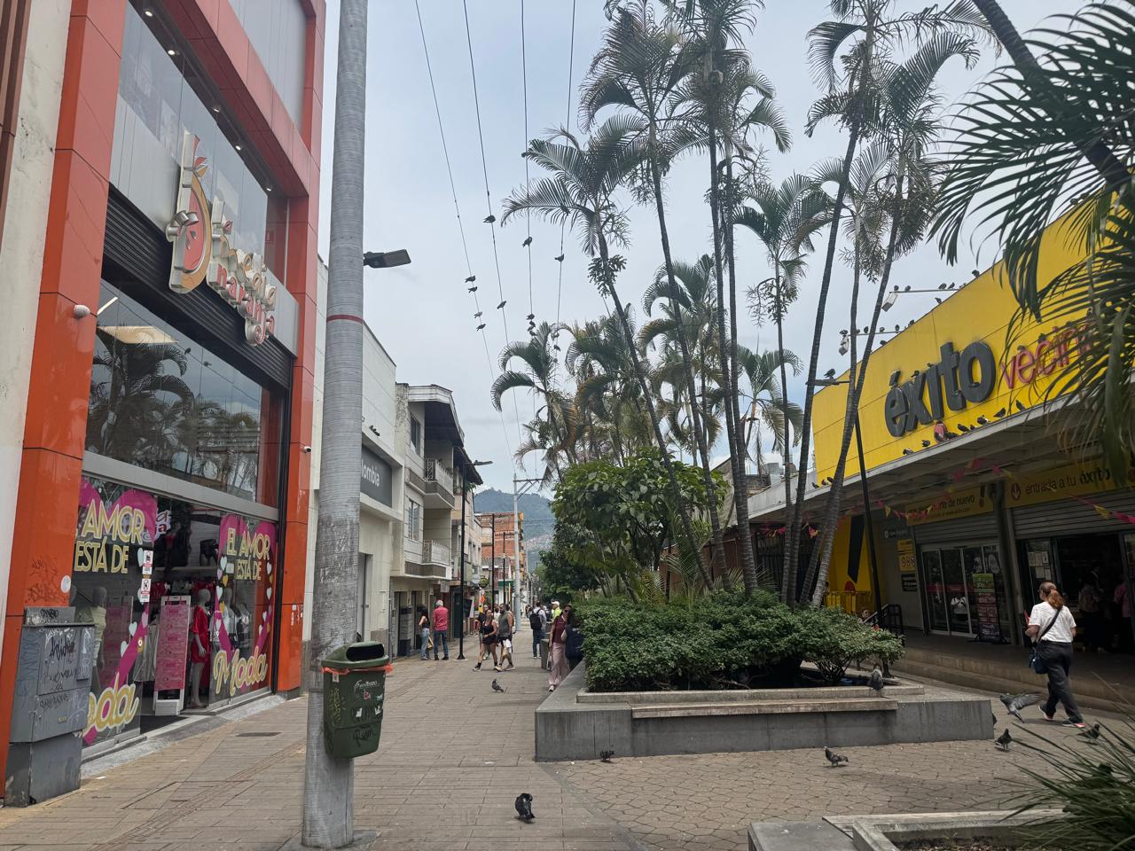 Local en arriendo en PARQUE DE ENVIGADO, 613 m²