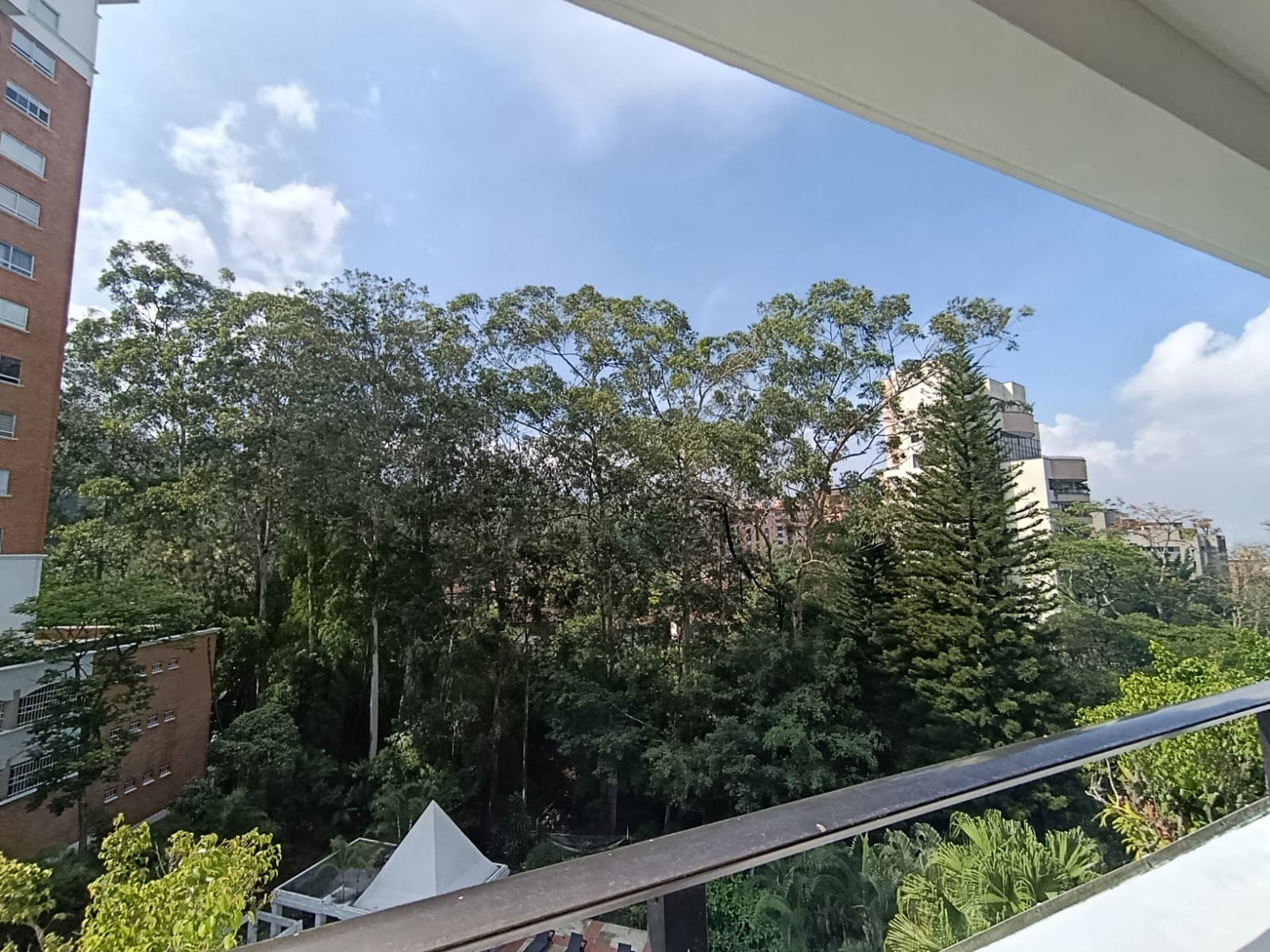 Apartamento en arriendo en SAN LUCAS, 240 m², 5 alcobas