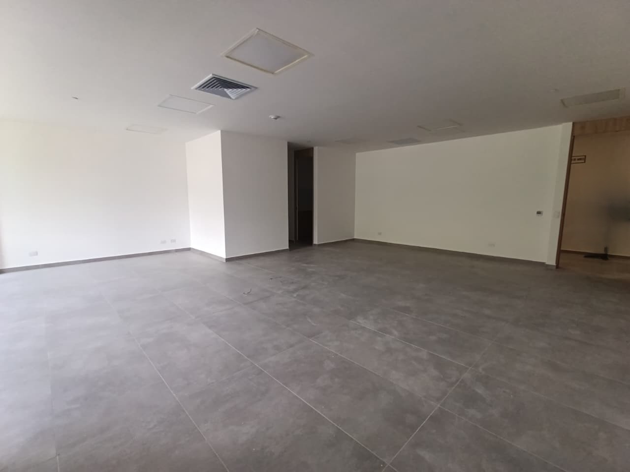 Oficina en arriendo en CIUDAD DEL RIO, 143 m²