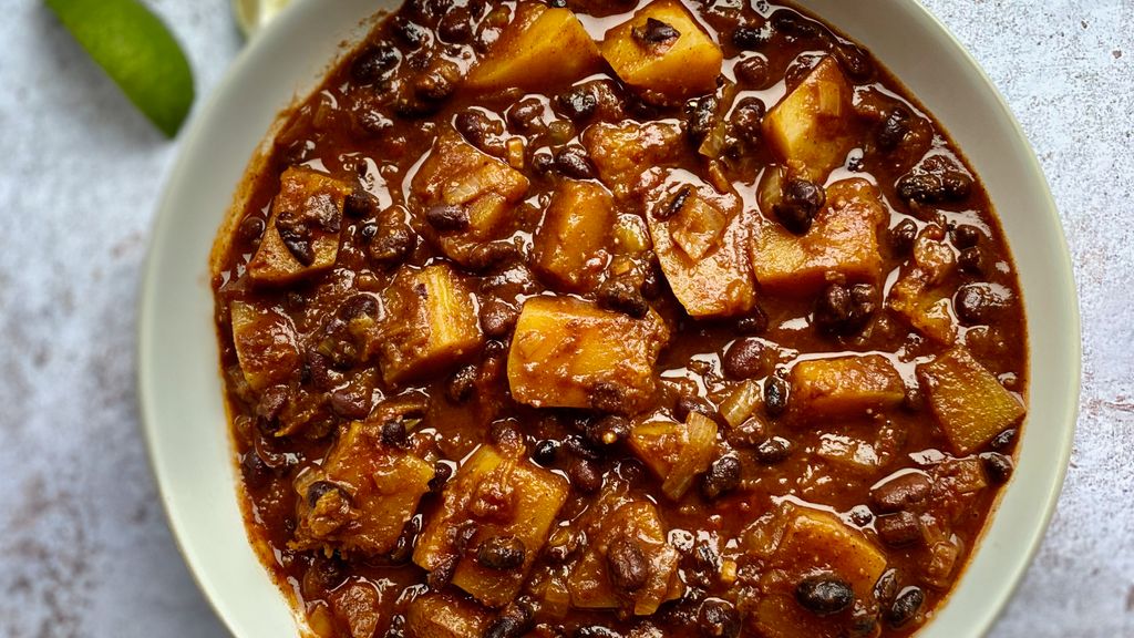 Squash and Black Bean Chili
