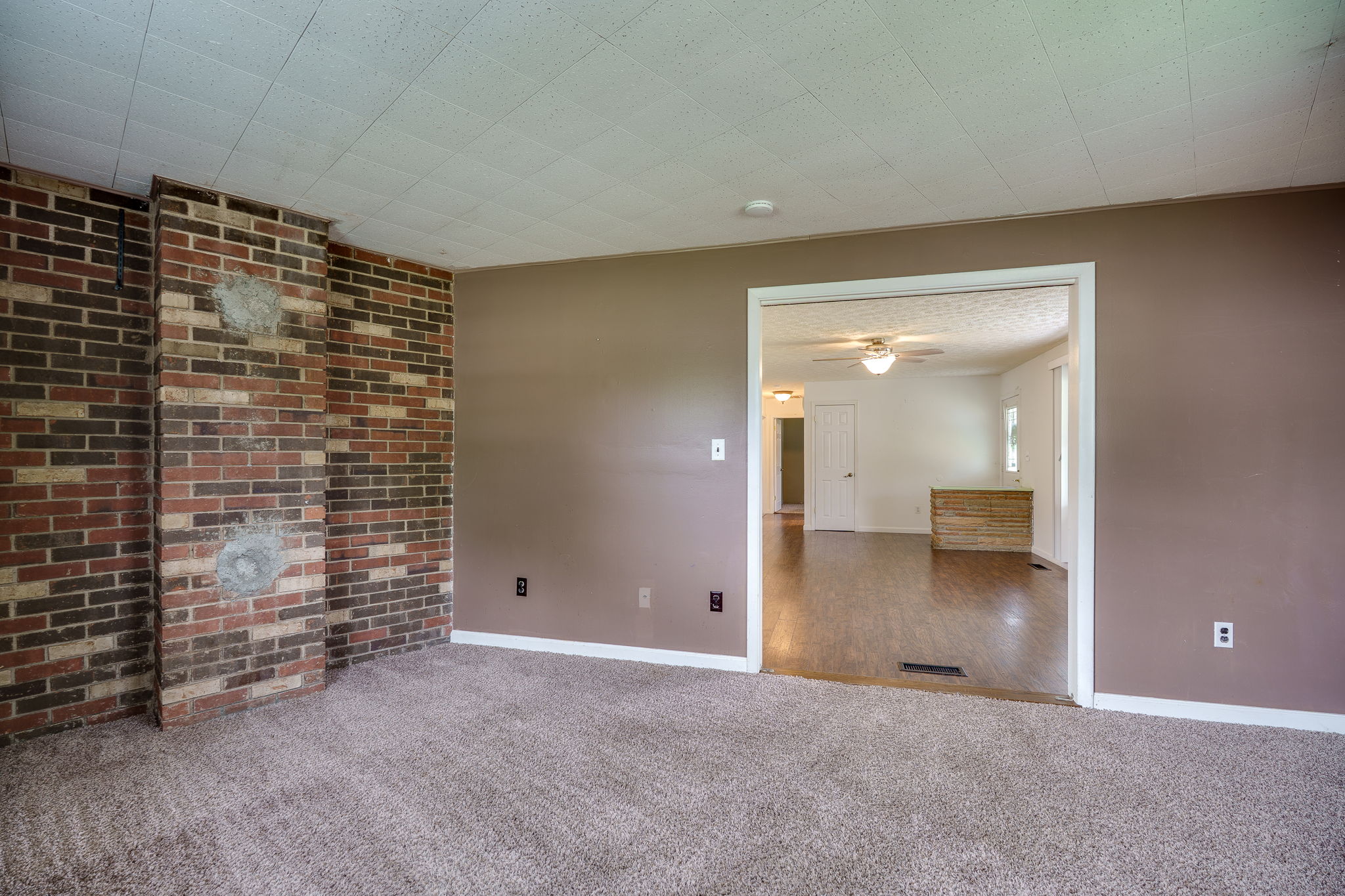 10-web-or-mls-3900-n-montevideo-dr.jpg