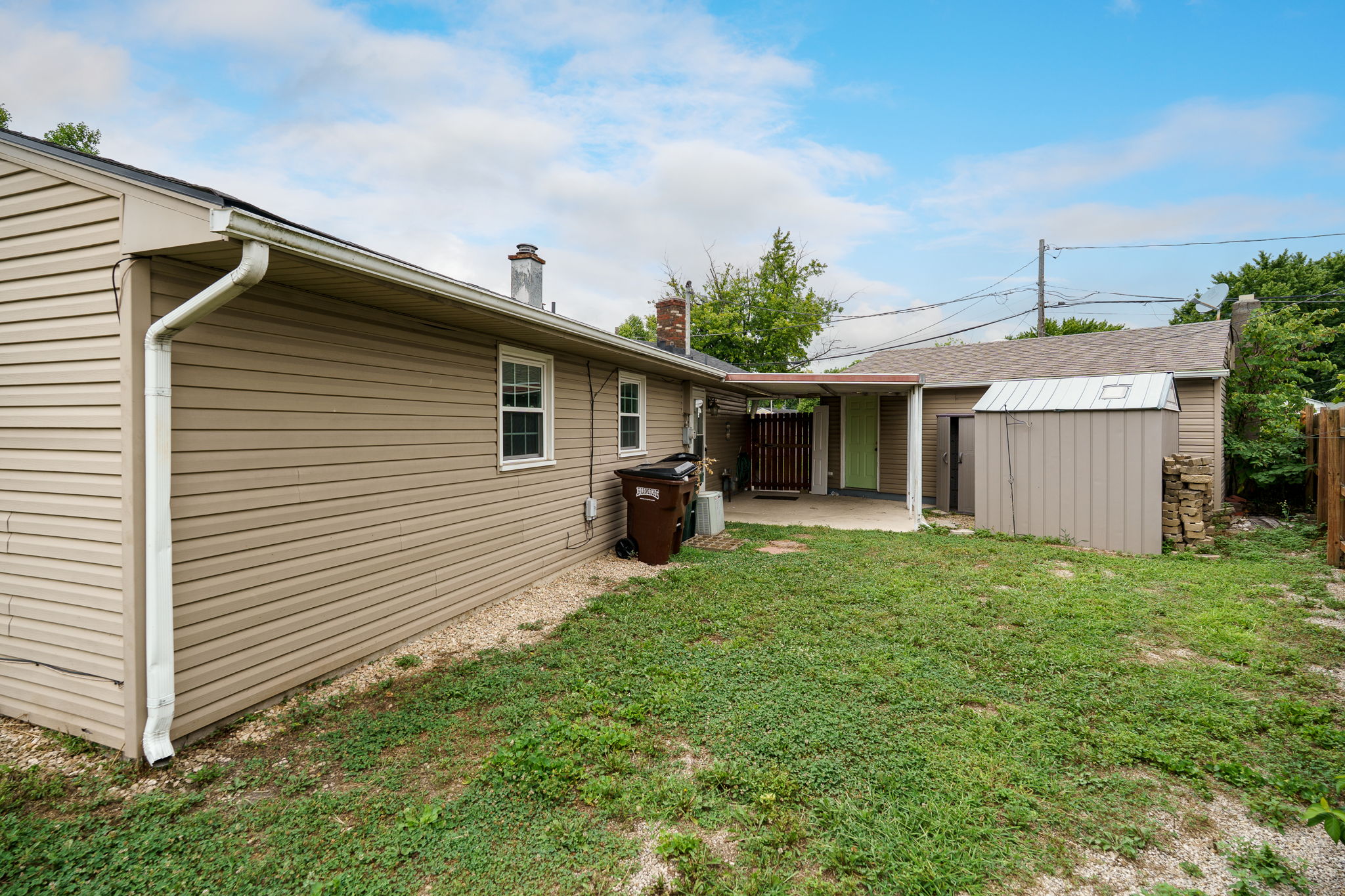 27-web-or-mls-3900-n-montevideo-dr.jpg