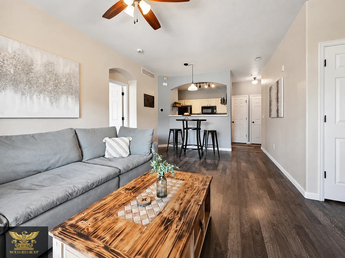 LIVING_ROOM_4.jpeg