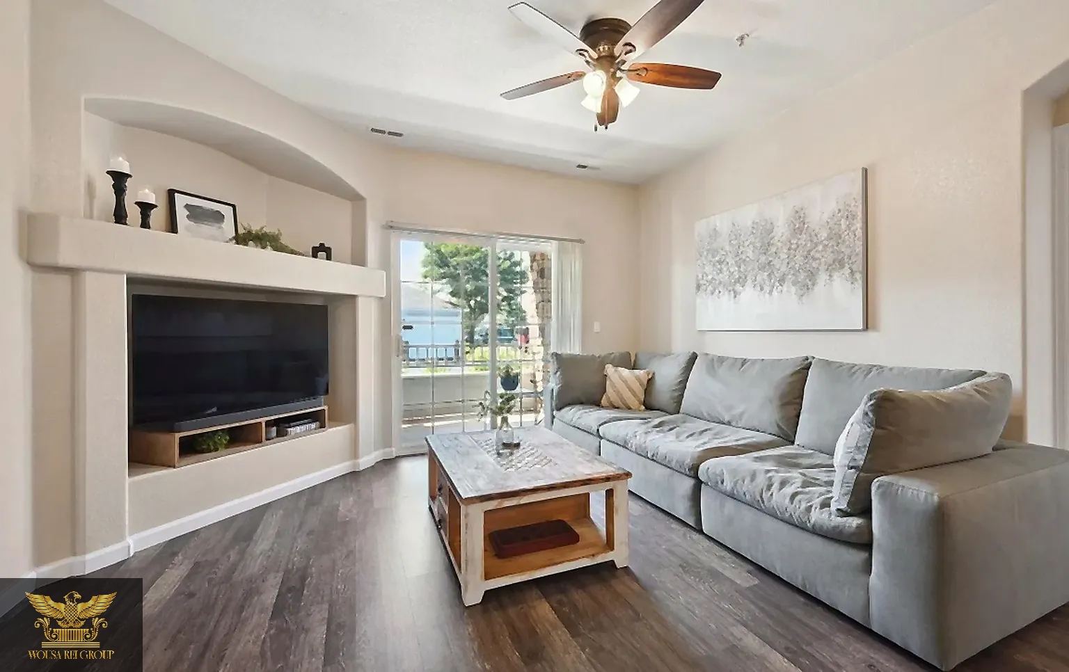 LIVING_ROOM.jpeg
