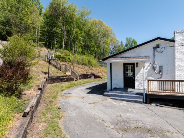 Side entrance and driveway