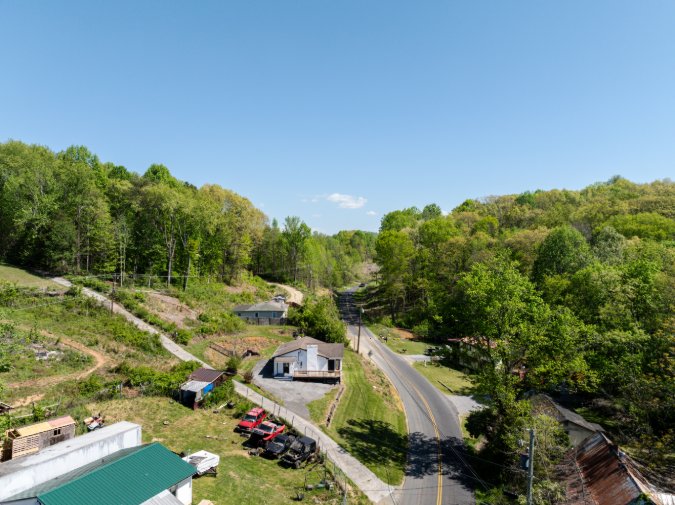 Aerial view along Reedy Creek Rd