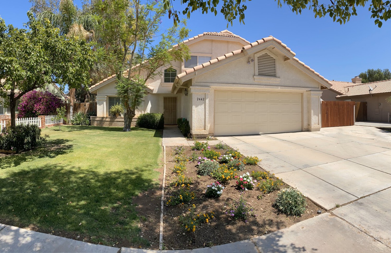 2442 Sandalwood Dr, El Centro, CA, 92243 for Sale House (Single