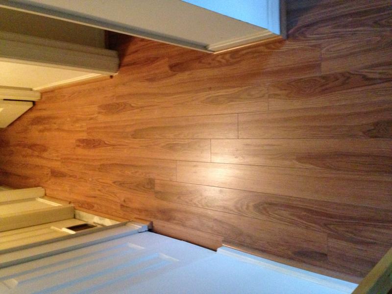 Dream Home 10mm+pad Crystal Springs Hickory Laminate Lumber