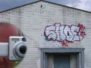 daan leussink | shoe | near museumsquare, amsterdam