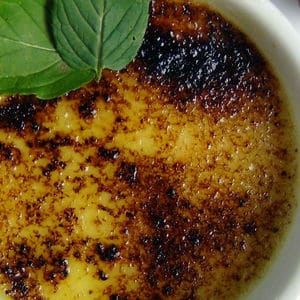 Cinnamon vanilla creme brulee