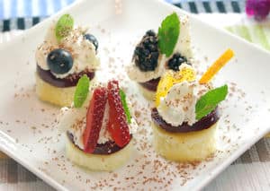 Whipping siphon cream shortcake