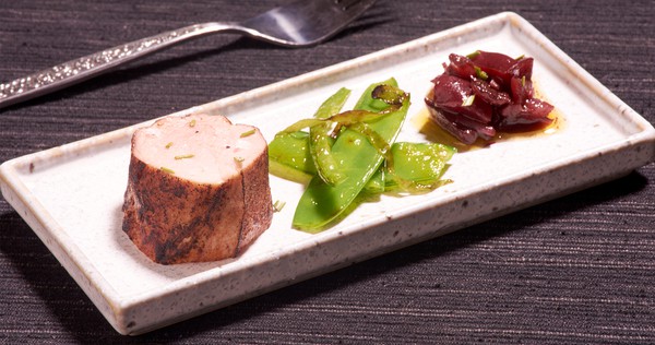 Sous vide boar tenderloin cherry rect