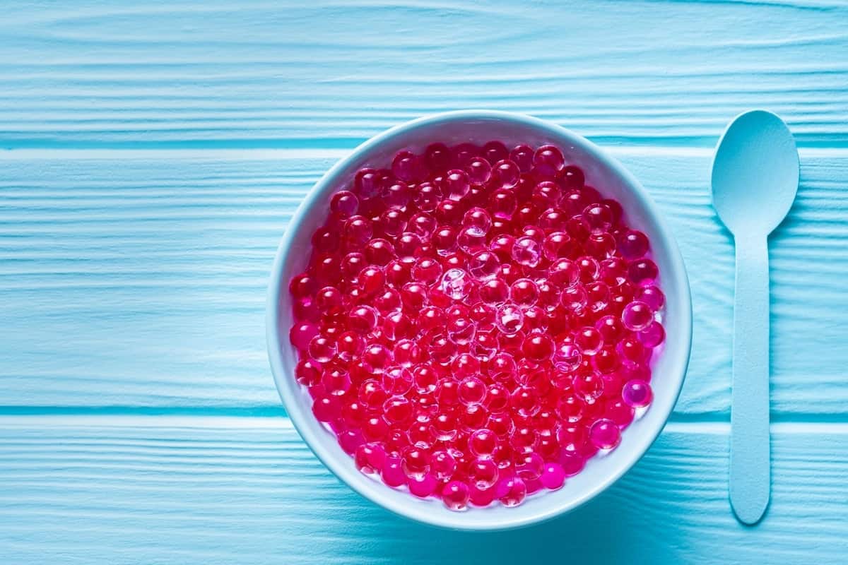 Chipotle sodium alginate caviar gel