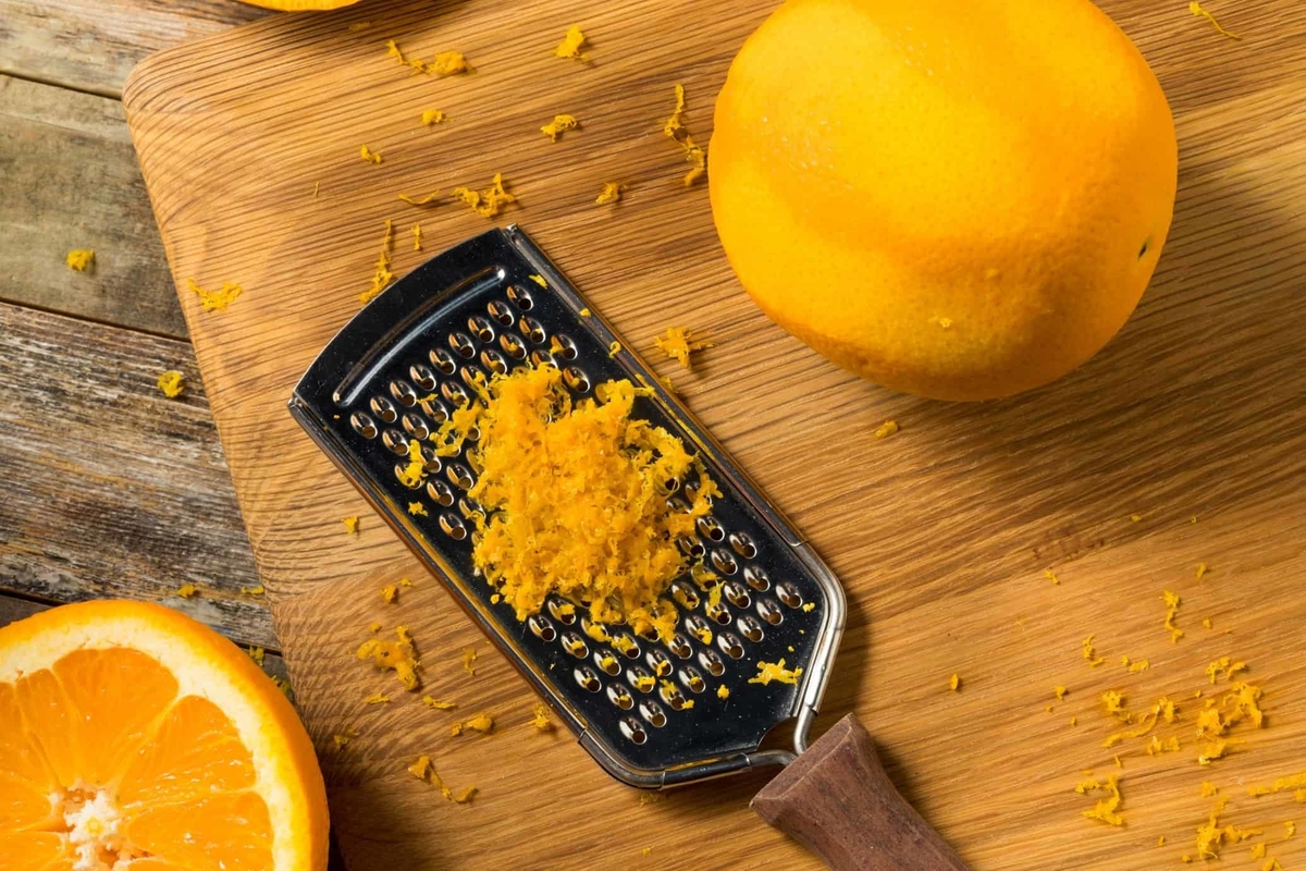 How much is in an orange 6