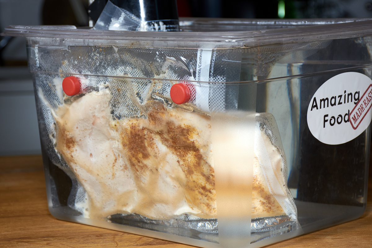 Sous vide magnets red outside