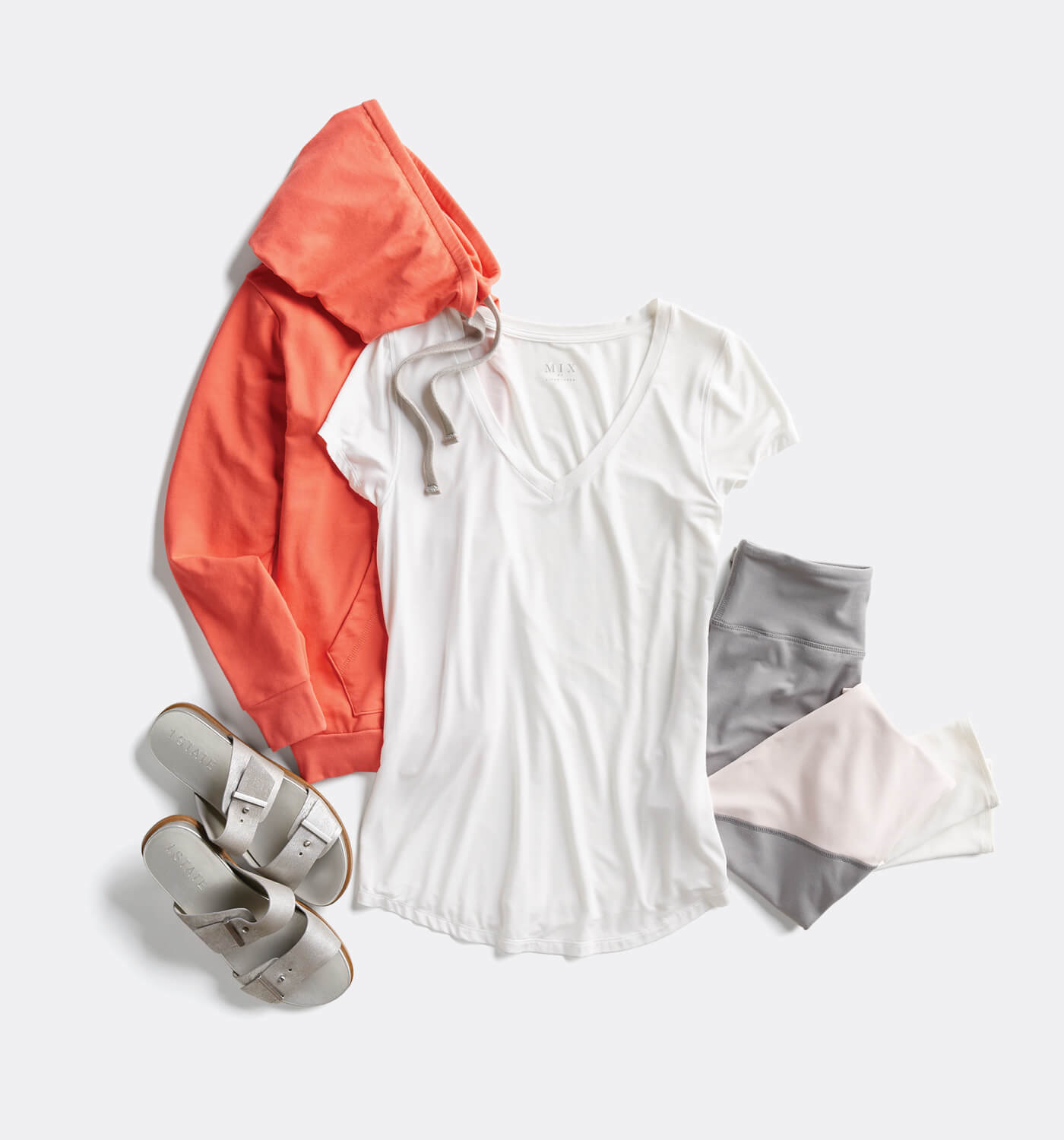 5 novas maneiras de usar uma camiseta básica 5 novas maneiras de usar uma camiseta básica