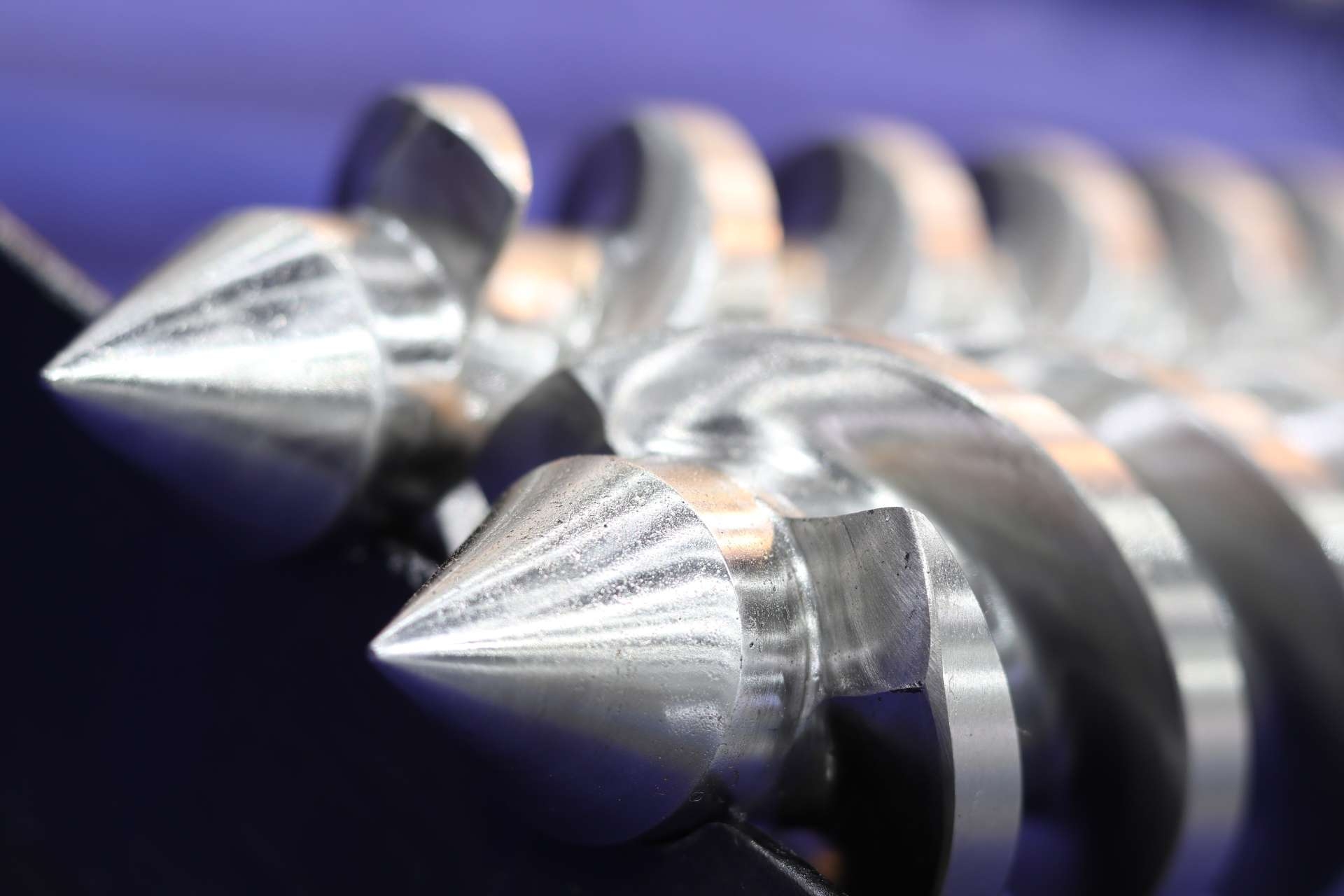 Screw Wear Due to Improper Alignment