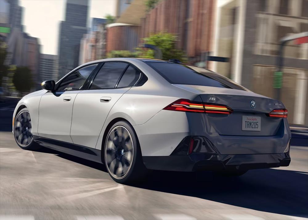 2024 BMW i5 Performance