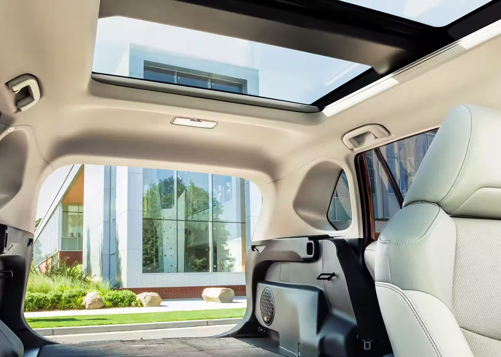 2023 Toyota RAV4 Interior Amenities