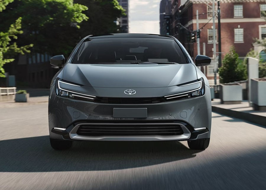 Toyota Prius Prime Performance Features