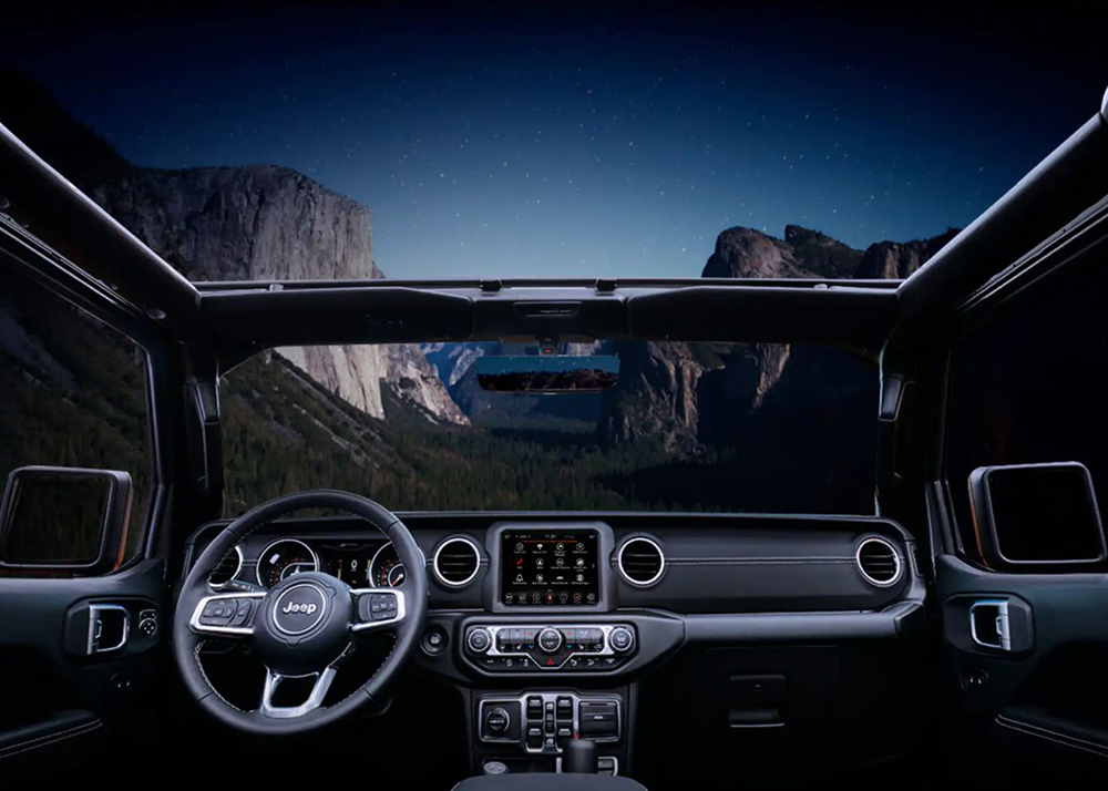 2022 Jeep Wrangler Interior Features
