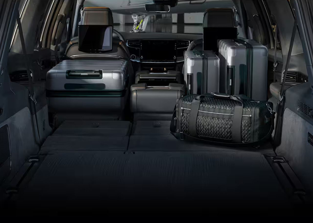 Grand Wagoneer L Interior Amenities